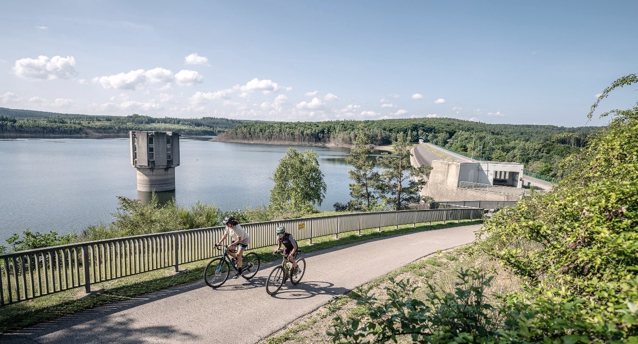 Gravelbiker Wehebachtalsperre, © StädteRegion Aachen