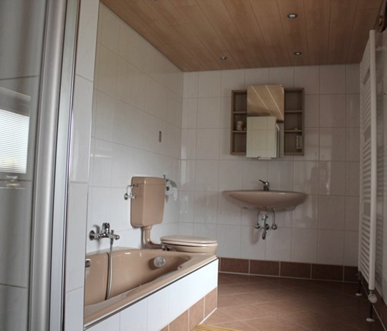 "Roder am Eifelsteig" bath