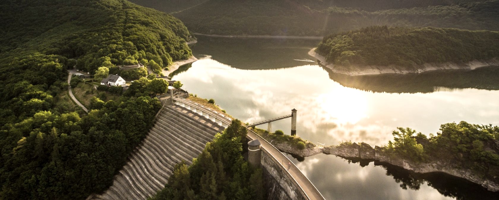 Blick auf Urfttalsperre im Nationalpark Eifel, © Eifel Tourismus GmbH, D. Ketz