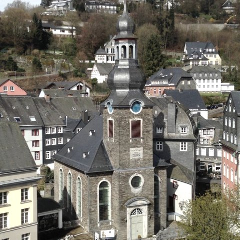 Evangelische Stadtkirche von Außen, © Jens-Peter Bentzin