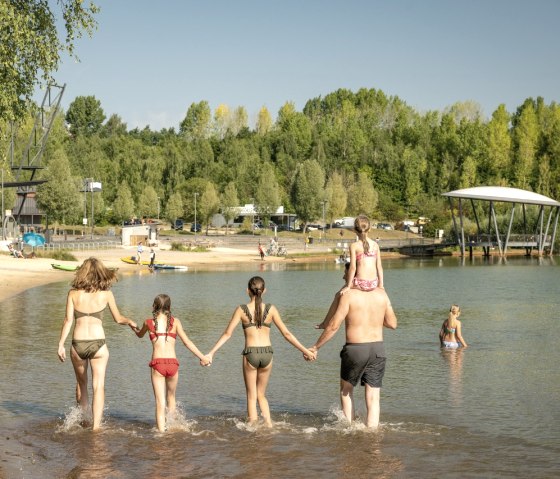 Swimming fun at Blaustein Lake, © StädteRegion Aachen