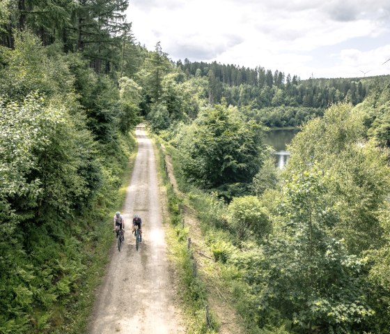 Gravelbiker an der Kalltalsperre, © StädteRegion Aachen