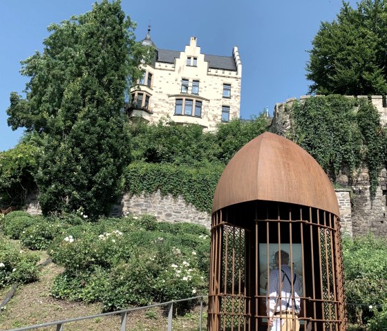 interaktiver Ritterhelm bei Burg Rode, © StädteRegion Aachen