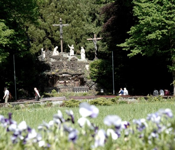 Pilgerort Moresnet Chapelle: der Felsenaltear, © Andrea Borowski