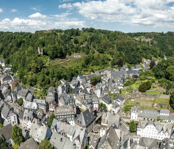 Der Haller über der Altstadt von Monschau, © Eifel Tourismus GmbH, Dominik Ketz