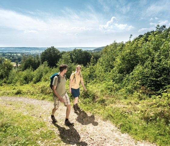 Wanderer am  Dreiländerpunkt, © StädteRegion Aachen