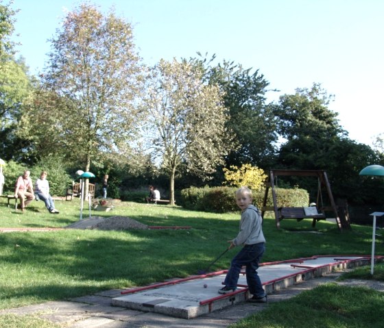 Minigolfanlage Burg Wilhelmstein, © Stadt Würselen