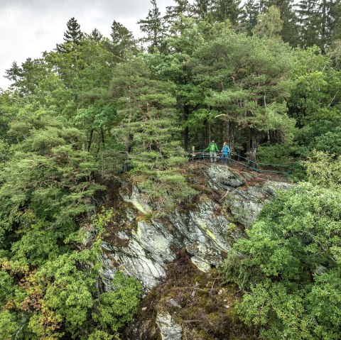 Die Perdsley - Ausblick hoch über den Felsen, © Eifel Tourismus GmbH, Dominik Ketz