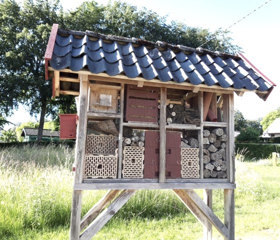 Insect hotel at the village biotope, © Monschau-Touristik
