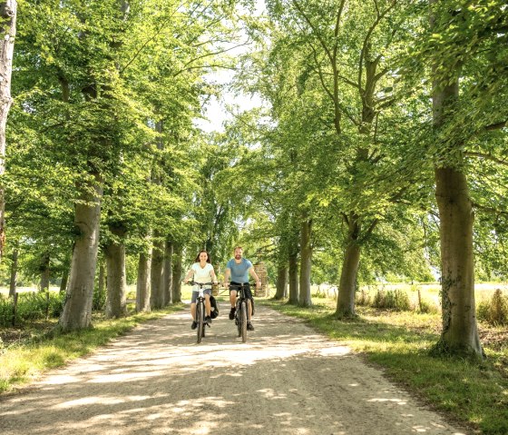 auf dem Rad in Oud-Valkenburg, © StädteRegion Aachen