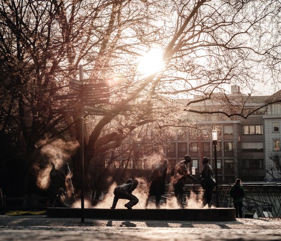 Kreislauf des Geldes Aachen Sonnenaufgang, © Tom Tietz