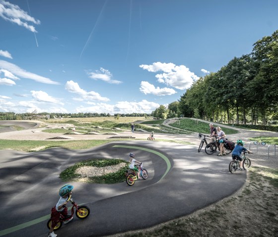 Der Pumptrack, © Eifel Tourismus GmbH, Dennis Stratmann