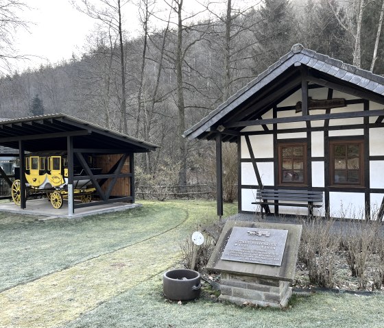 Dörpes Backes und ehemalige Postkutsche, © Rursee-Touristik GmbH