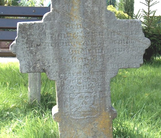 Stone cross in memory of Margreta Hermanns, © StädteRegion Aachen