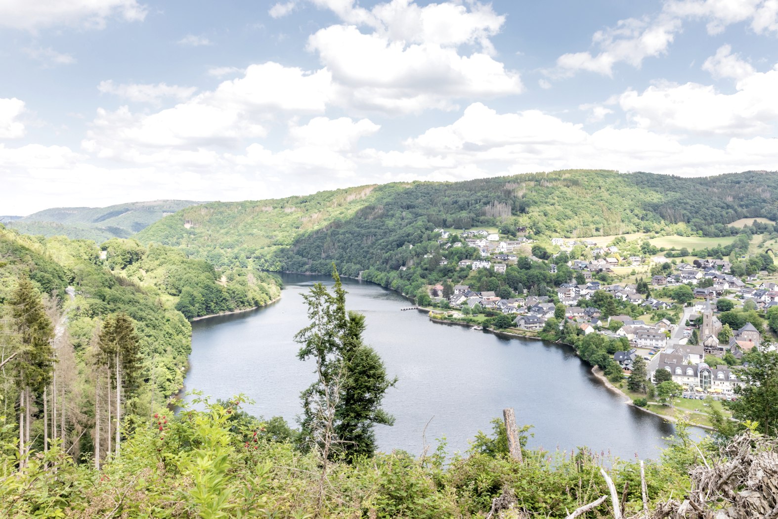 Rursee bei Einruhr, © Eifel Tourismus GmbH; Foto: Anton Röser