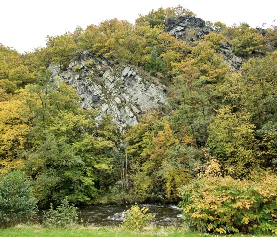 Rur valley rocks near Widdau on the Eifel High Route, © Rheinland-Pfalz Tourismus GmbH/D. Ketz