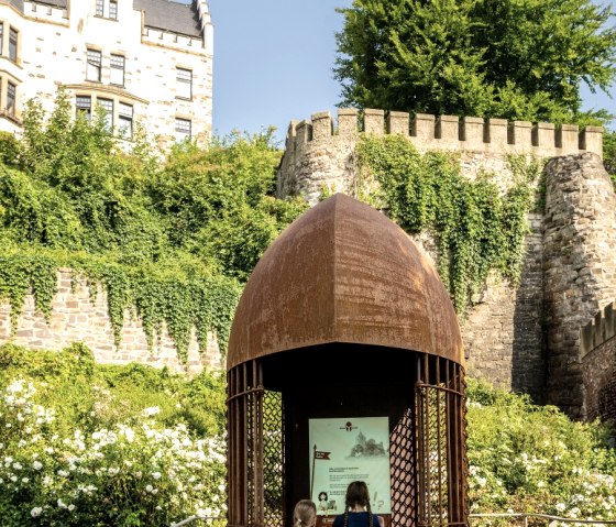 Ritterhelm bei Burg Rode, © StädteRegion Aachen