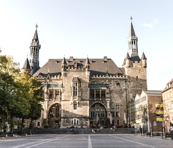 Aachener Rathaus Katschhof.jpg, © Hannah Gatzweiler