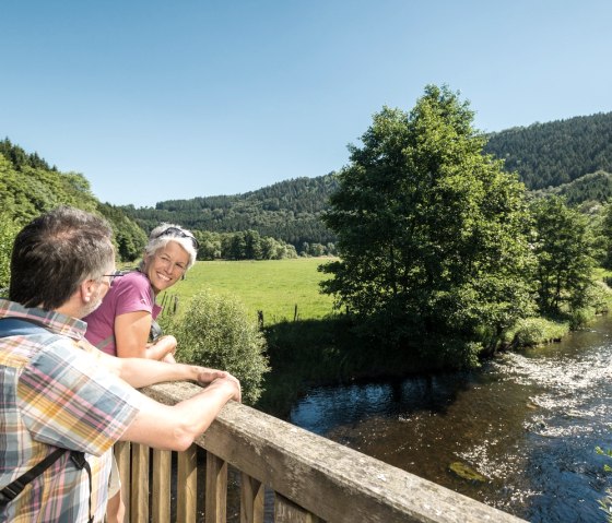 Wanderer an der Rurbrücke, © StädteRegion Aachen