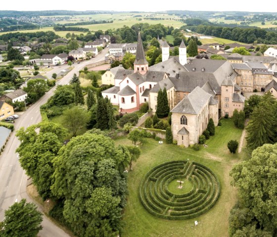 Start of Eifelsteig stage 6: Steinfeld Monastery, © Eifel Tourismus GmbH, D. Ketz