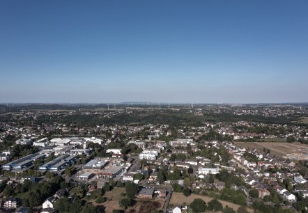 Fundamentreste und Aussicht auf der Halde Wilsberg, © Eifel Tourismus