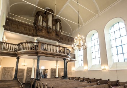 Finkenbergkirche innen, © Fotos: Dominik Ketz / Stolberg-Touristik