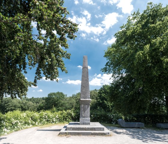 Obelisk am Rande des Wurmtals, © StädteRegion Aachen