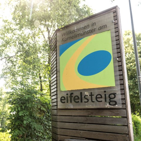 Eifelsteig Schild , © Dominik Ketz, Eifel Touristik GmbH 