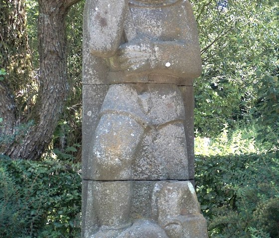 Basaltfigur des Erzengels Michael, © Bernd Läufer