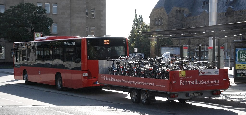 Fahrradbus am Aachener HBF, © Städteregion Aachen
