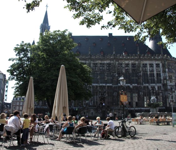 Historic town hall + market, © Archiv der StädteRegion Aachen