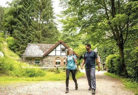 Wanderung vorbei an der Ölmühle, © Eifel Tourismus GmbH, Dominik Ketz