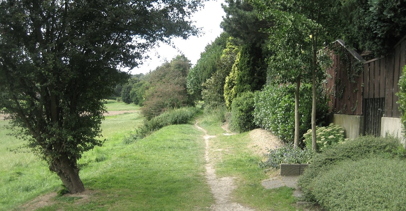 Ehemalige Straßenbahntrasse, © Klaus Fehr