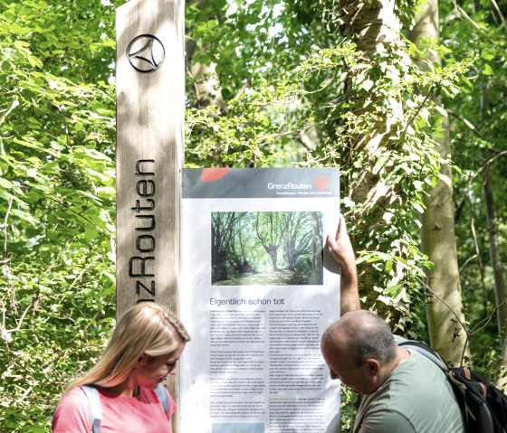 Infotafel Grenzrouten, © Eifel Tourismus GmbH