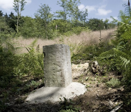 Grenzstein des untergegangenen Zwergenstaats Neutral-Moresnet, © Andrea Borowski