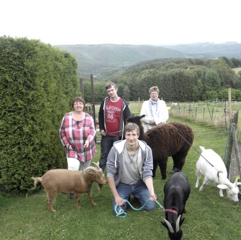 Hiking with animals, © Haus RurseeIdyll/Gabriele Laufenberg