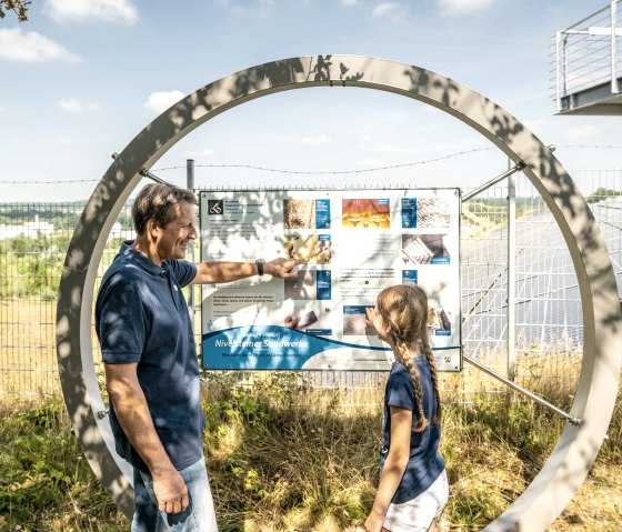 Aussichtsplattform und Infotafeln an den Nivelsteiner Sandwerken, © Städteregion Aachen