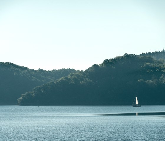 Segelboot am Rursee, © StädteRegion Aachen